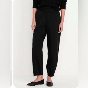 Old Navy High-Waisted Dynamic Fleece Barrel-Leg Sweatpants
